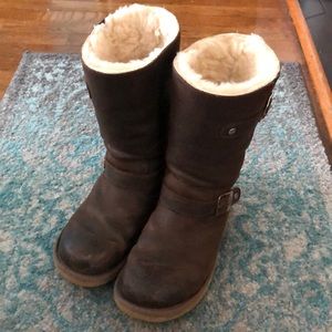 Uggs Size 7 Waterproof